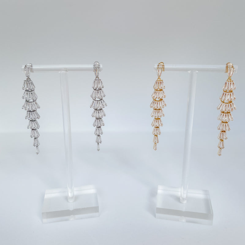 DAISY - WHITE GOLD CRYSTAL DROP EARRING